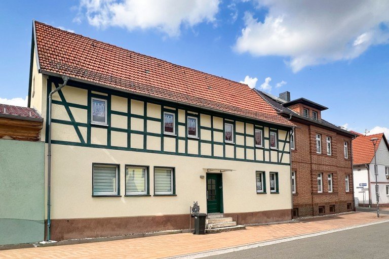 Saniertes Fachwerkhaus zum Kauf Unstrut- Hainich / Sch�nstedt Einfamilienhaus Liebevoll modernisiertes Bauernhaus mit separatem Garten