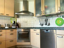 Einbauk�che Ihr neues Familiennest - modernes Einfamilienhaus mit kleinem Pool & Garten