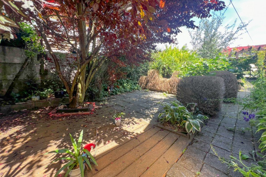 Terrasse neben dem Haus Doppelhaush�lfte Unstrut- Hainich /Gro�engottern