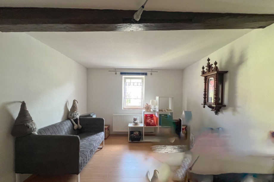 Kleines Schlafzimmer stra�enseitig Einfamilienhaus Unstrut- Hainich / Sch�nstedt