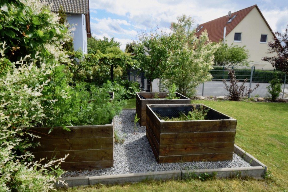 Hochbeete im Garten Einfamilienhaus Arnstadt / Marlishausen