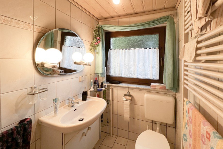 Kleines Duschbad Doppelhaush�lfte Unstrut- Hainich /Gro�engottern
