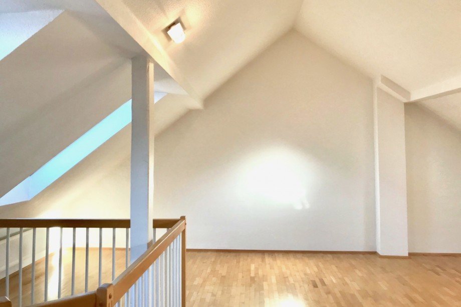 Lichtdurchflutet- ihr Wohnzimmer Maisonettewohnung Erfurt