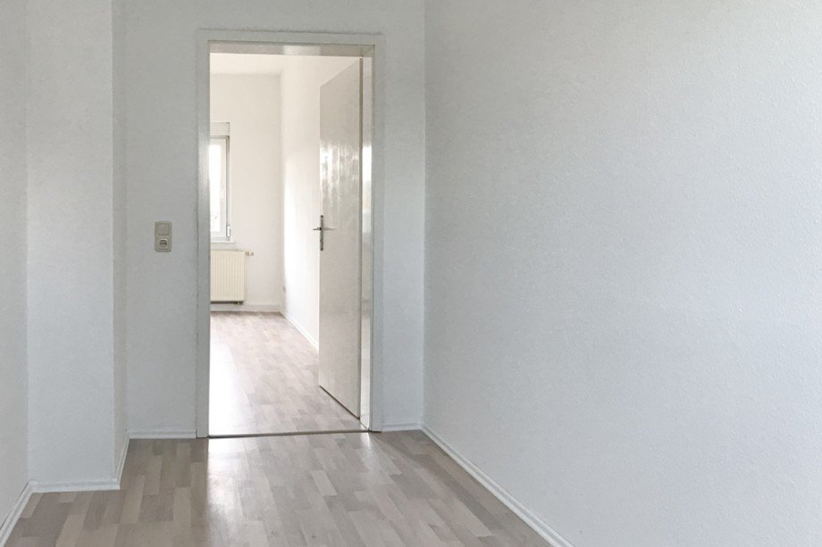 Blick vom Schlafzimmer in die K�che Erdgeschosswohnung Erfurt