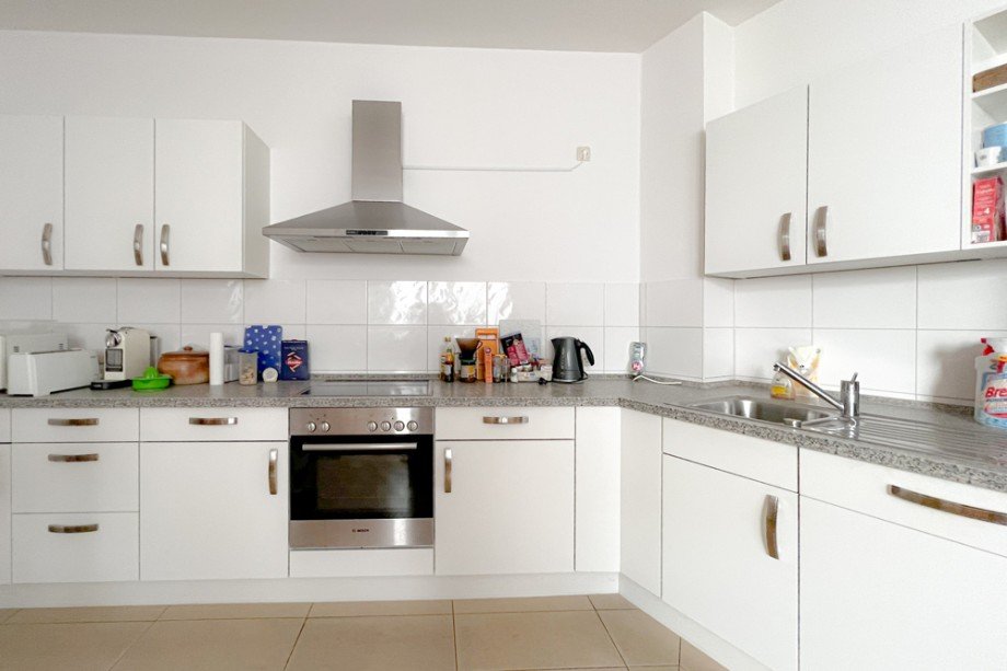 Gro�e Einbauk�che_ Etagenwohnung Erfurt