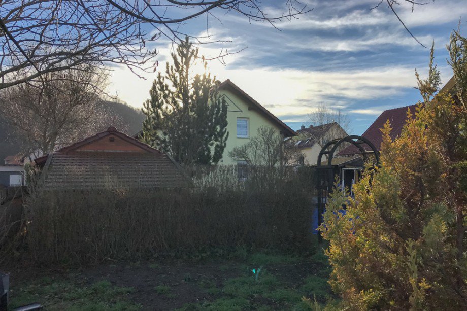 Abgeteilter Gem�segarten Einfamilienhaus Drei Gleichen OT M�hlberg