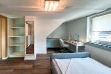 Schlafzimmer mit Nische Liebevoll saniertes Bauernhaus mit Hinterhaus & Garten in Erfurt/ Bindersleben