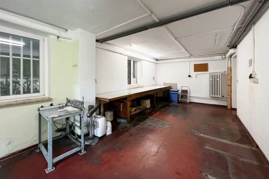 Gro�er Raum mit Potential Werkstatt Erfurt