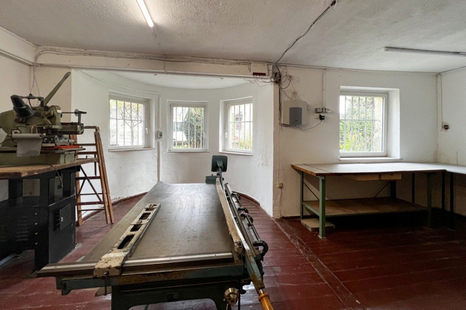 Gewerberaum mit Blick ins Gr�ne Werkstatt Erfurt