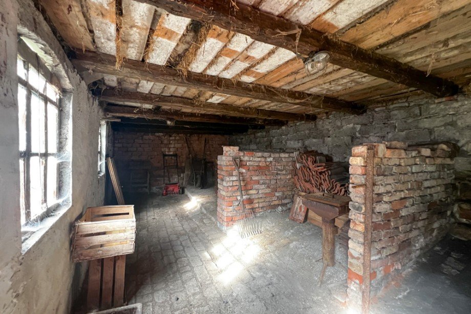 Ehemalige Stallung Einfamilienhaus Drei Gleichen / M�hlberg