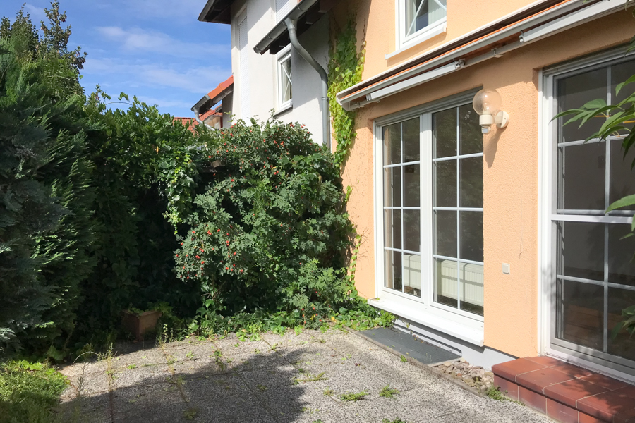 Vor neugierigen Blicken gesch�tzt Doppelhaush�lfte Erfurt/ Salomonsborn