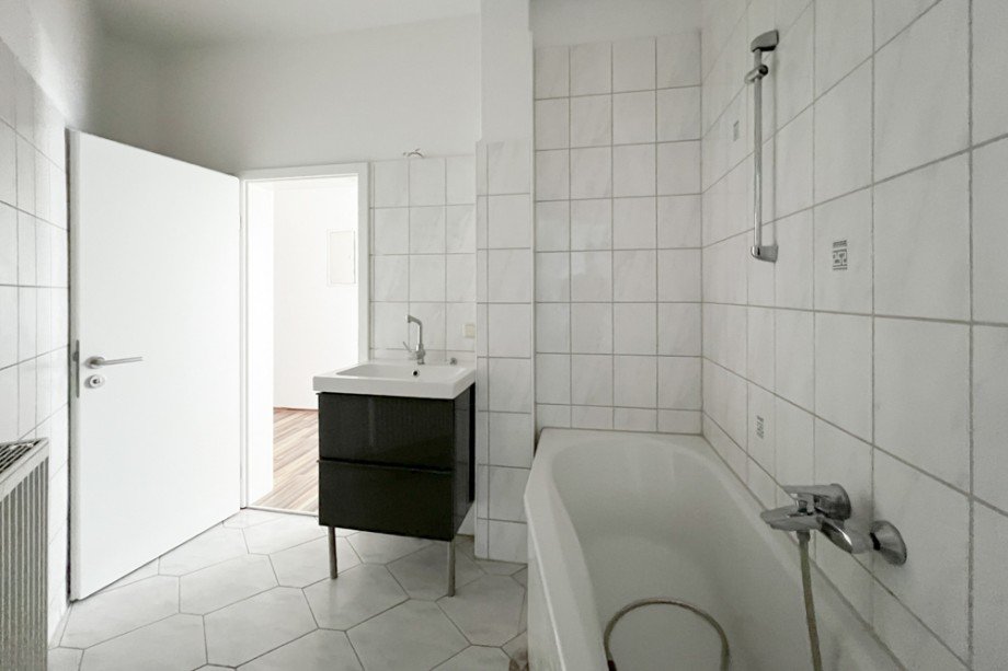 Bad mit Badewanne Etagenwohnung Erfurt