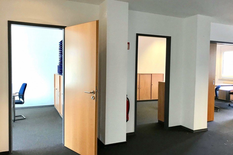 Blick ins B�ro und in den Konferenzraum B�rofl�che Erfurt