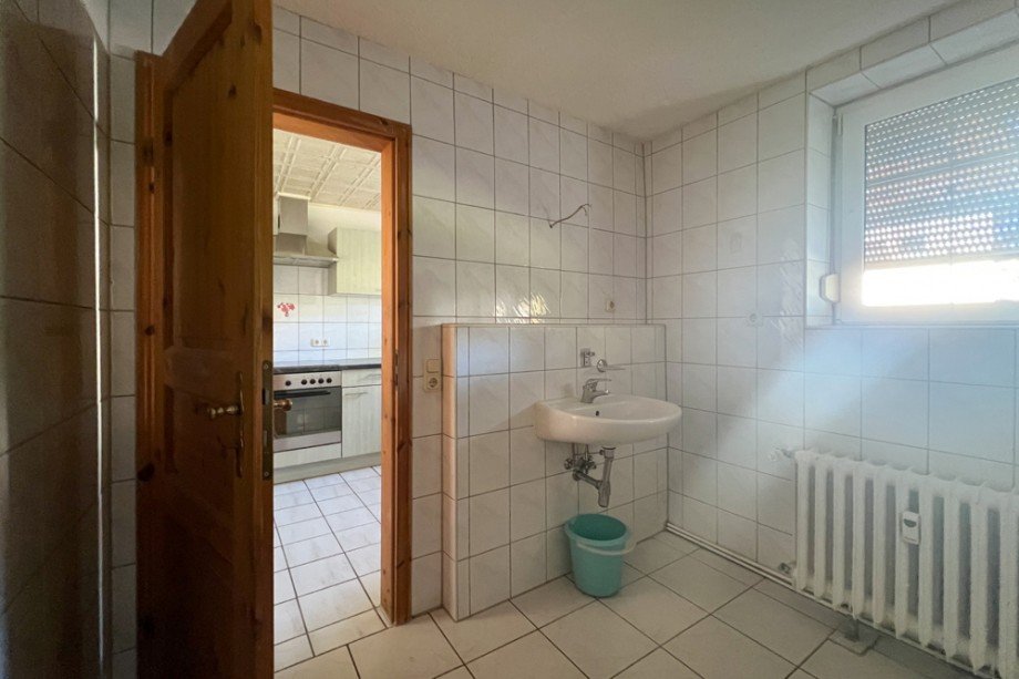 Blick vom Bad in die K�che Erdgeschosswohnung Erfurt/ Vieselbach