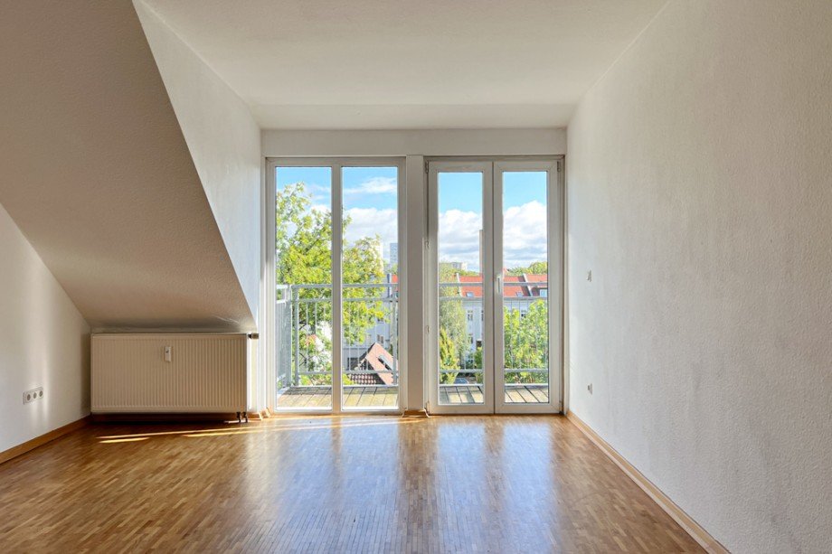 Wohnzimmer mit Balkon Maisonettewohnung Erfurt