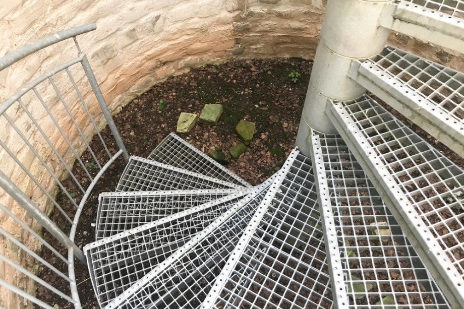 Treppenaufgang Aussichtsturm Mehrfamilienhaus Bretleben