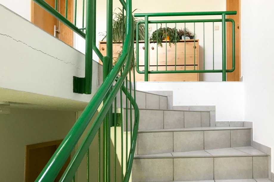 Treppenaufgang zur Etage Dachgeschosswohnung Erfurt/ Gottstedt