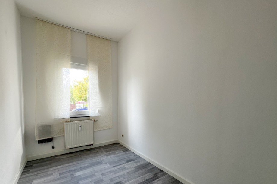 Schmales Schlafzimmer EG Mehrfamilienhaus Erfurt