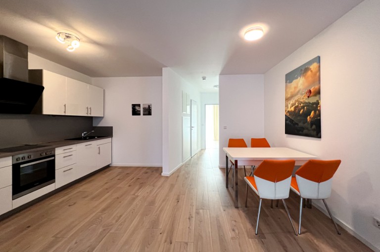 Wohnbereich mit K�che Erfurt weitere Beherbergungsbetriebe Perfekte kleine Gewerbeeinheit - m�blierte Ferienwohnung fertig zum Vermieten