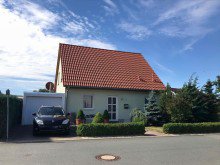 Einfamilienhaus in Berlstedt Ihr neues Familiennest - modernes Einfamilienhaus mit kleinem Pool & Garten