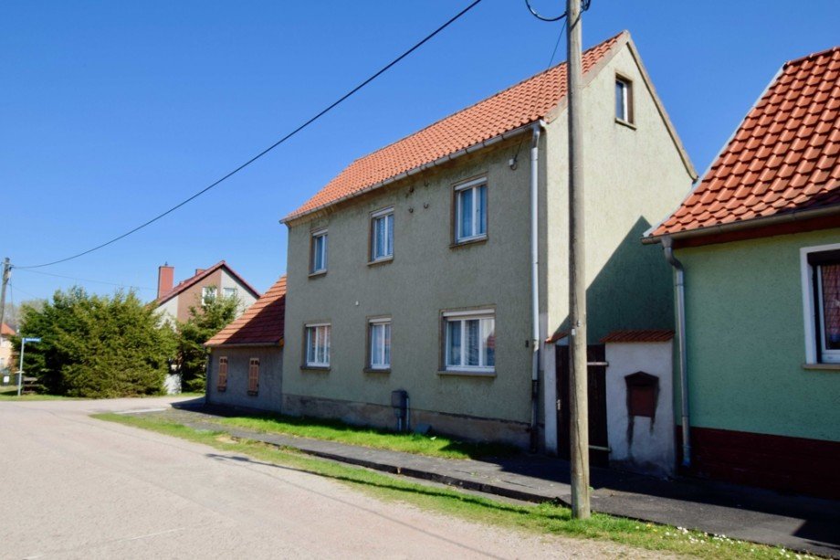 Kleines Wohnhaus mit Scheune und Garten Einfamilienhaus Erfurt