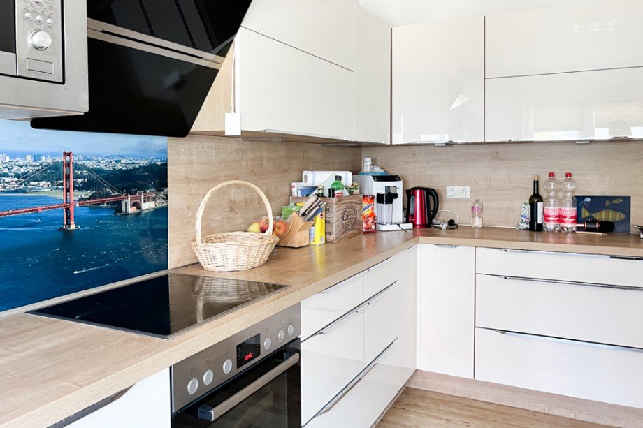 Hochwertige Einbauk�che inklusive Reihenmittelhaus Erfurt/ Frienstedt