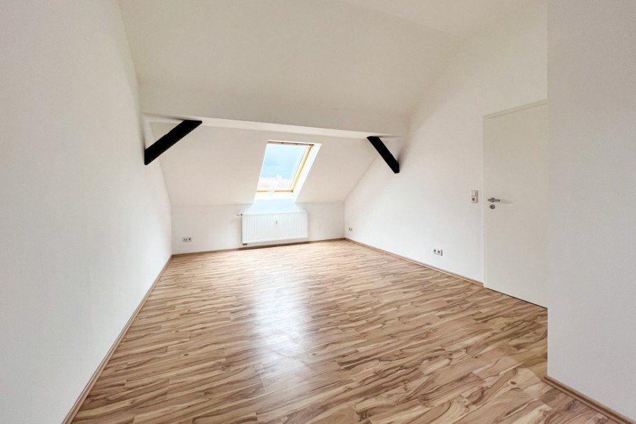 Gro�e Schlafzimmer Maisonettewohnung Erfurt