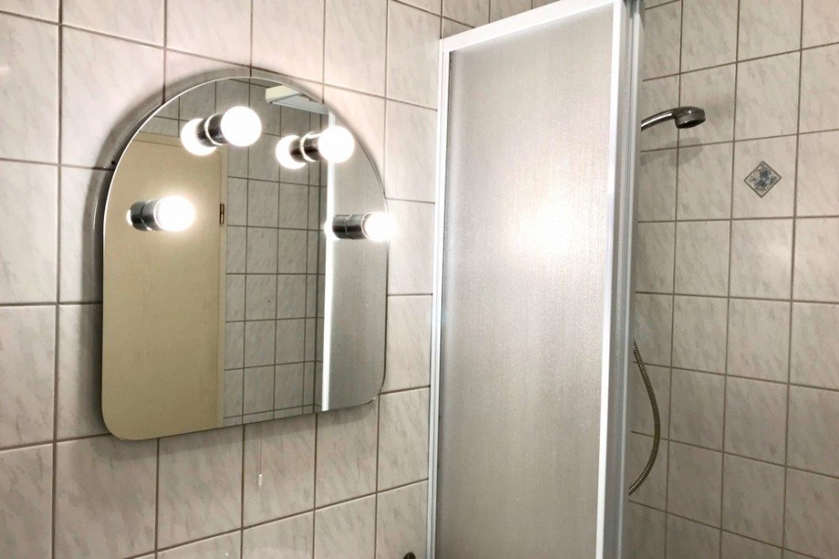 Innenliegendes Duschbad Etagenwohnung Erfurt