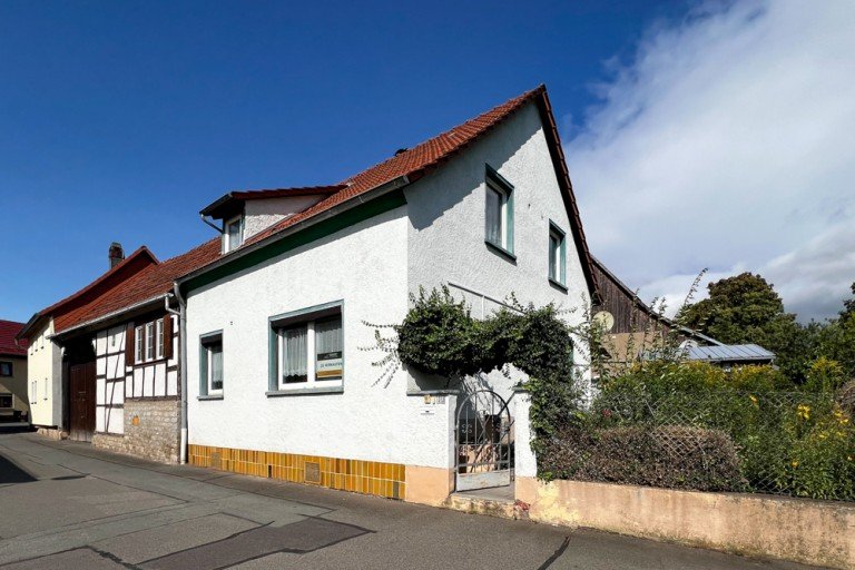 Entz�ckendes Bauernhaus unterhalb der M�hlburg zum Kauf Drei Gleichen / M�hlberg Einfamilienhaus Charmantes Bauernhaus mit h�bschen Garten am Fu�e der M�hlburg