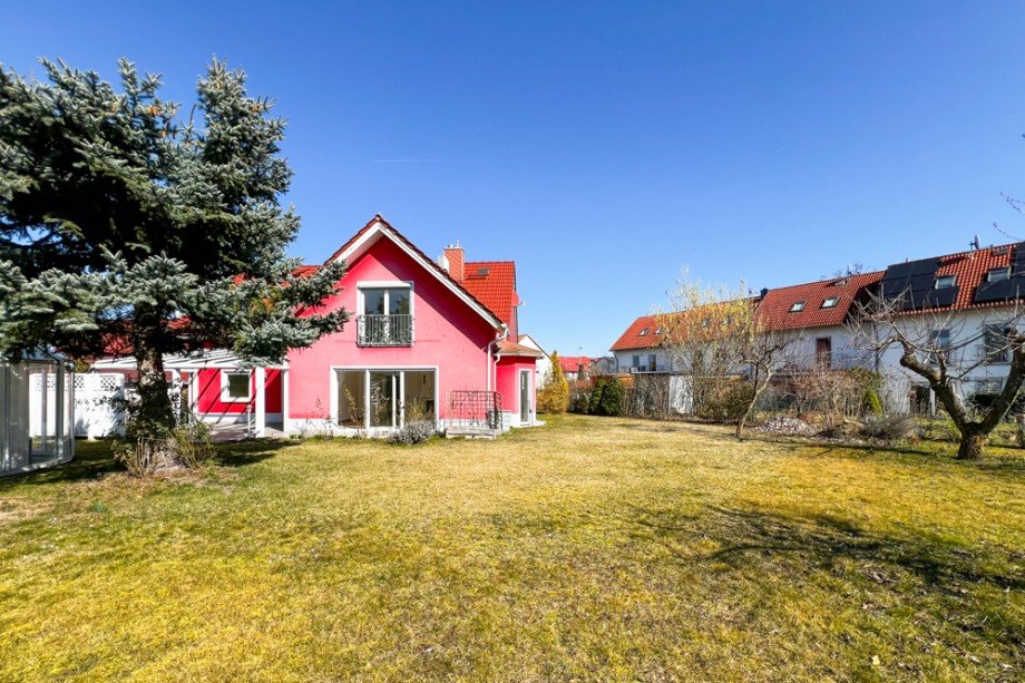 Gro�es EFH auf gro�z�gigem Grundst�ck Einfamilienhaus Erfurt / Stotternheim