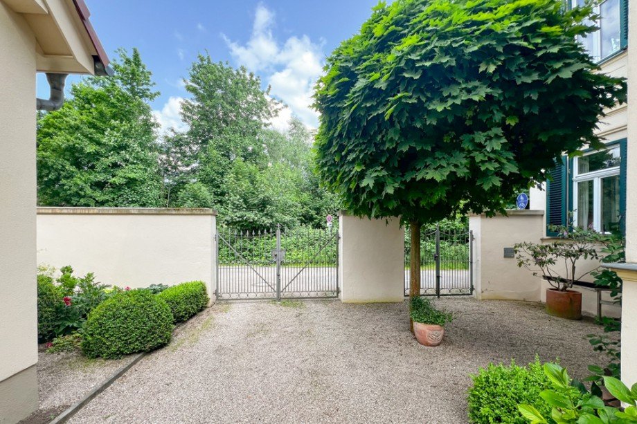 Gemeinschaftliche Toreinfahrt Einfamilienhaus Arnstadt