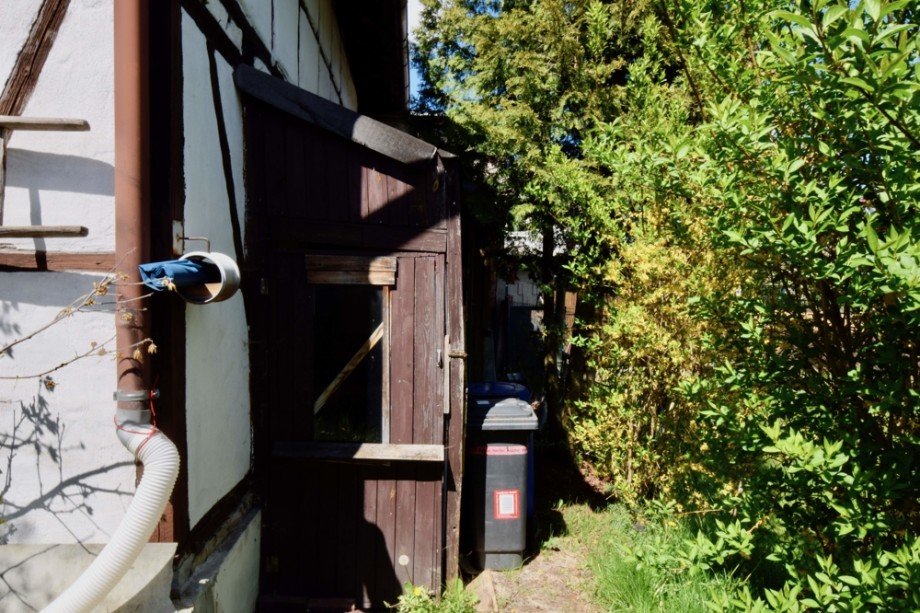 Kleine Schuppen hinter der Scheune Doppelhaush�lfte Gr�fenhain/ Ohrdruf