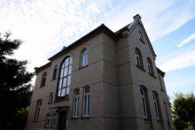 Wohnen im Erfurter Burgenviertel Entz�ckende 2Raumetagenwohnung mit Wintergarten im 1. OG einer Jugendstilvilla