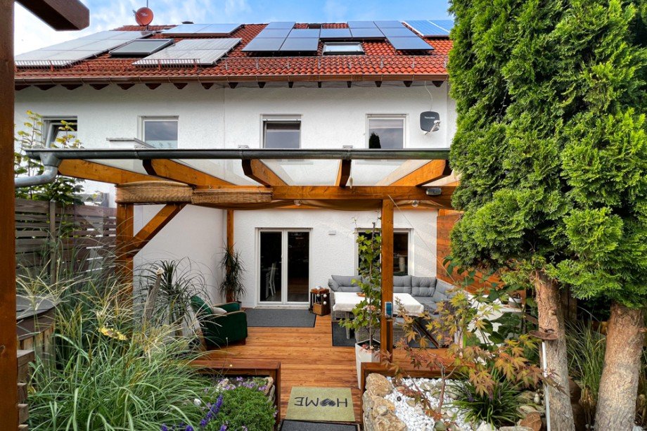 Gartenansicht des Hauses Reihenmittelhaus Grammetal