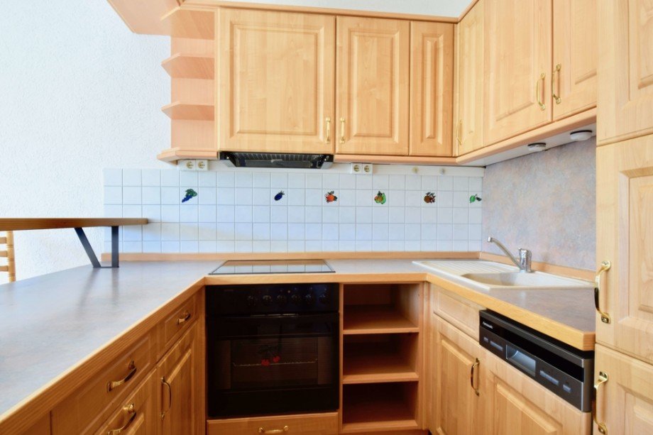 Amerikanische K�che mit viel Stauraum Etagenwohnung Eisenach