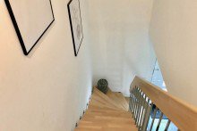 Treppe ins Erdgeschoss Ihr neues Zuhause- Modernes Einfamilienhaus im Erfurter Umland