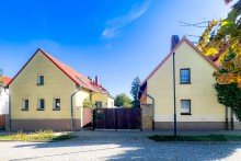 Wohnensemble in Berstedt zum Verkauf Traditionelles Einfamilienhaus mit gro�er Scheune & h�bschem Garten