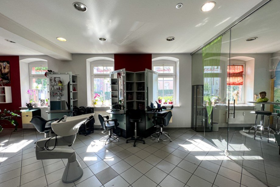 Fensterfrot zur Bergstra�e Ladenlokal Erfurt