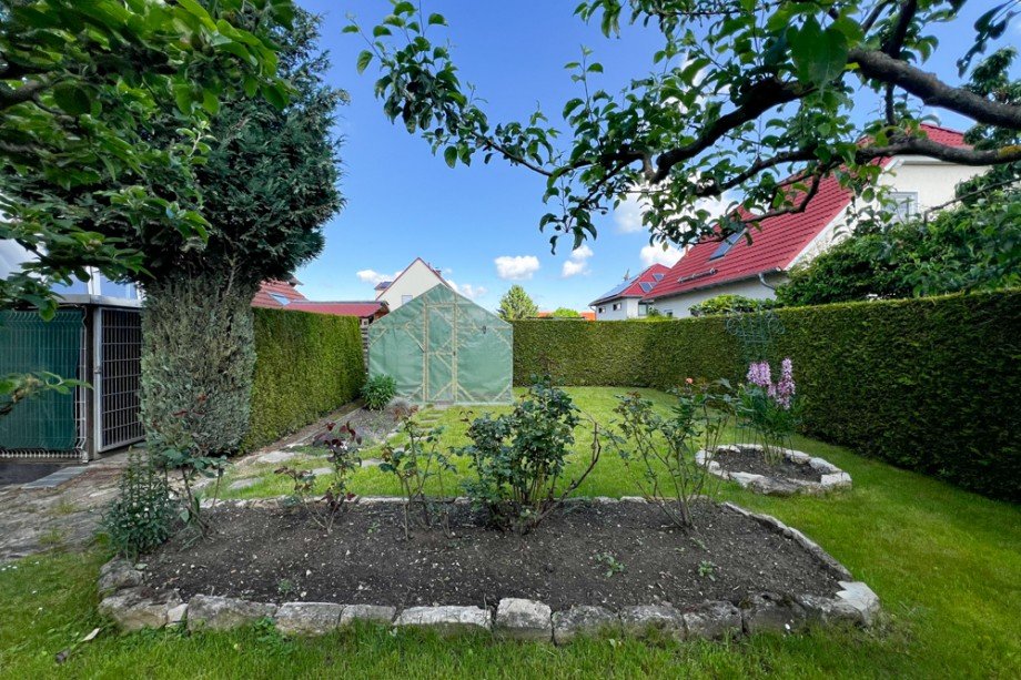 Liebevoll angelegter Garten Einfamilienhaus Erfurt / Niedernissa