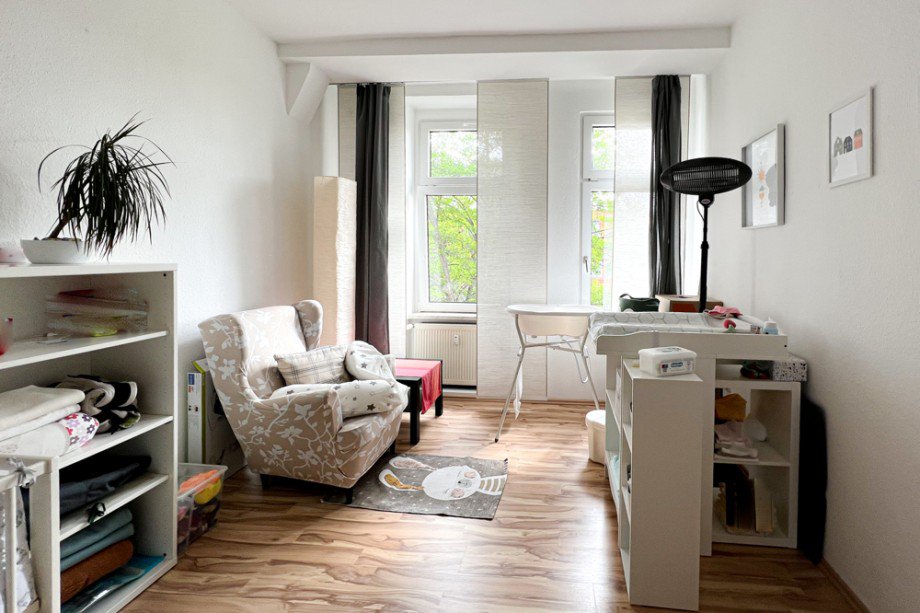 Helles Wohnzimmer Etagenwohnung Erfurt