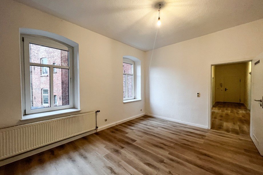 Blick vom WZ in den Flur Etagenwohnung Erfurt