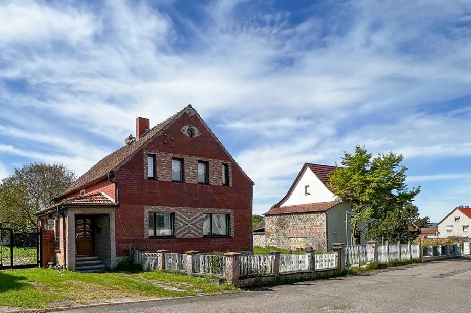 Gro�es Wohnhaus Mehrfamilienhaus Bretleben