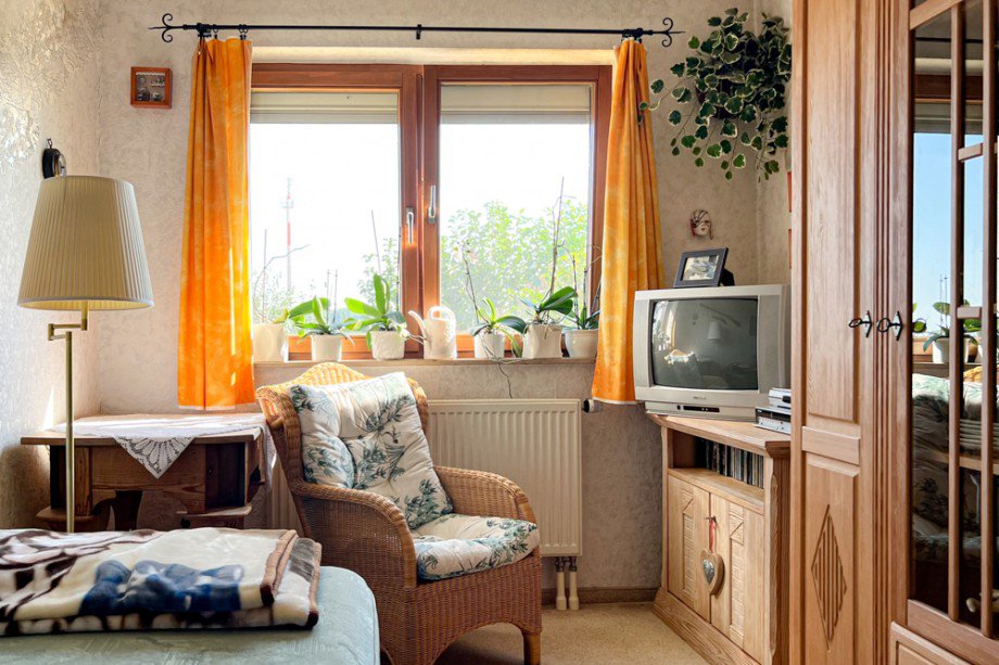 Schlafzimmer zur Gartenseite Reihenendhaus Erfurt / Gottstedt