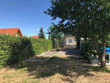 Blick aus dem Garten Ihr neues Familiennest - modernes Einfamilienhaus mit kleinem Pool & Garten