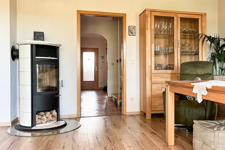 Wohnzimmer mit Kamin Reihenendhaus Erfurt / Gottstedt