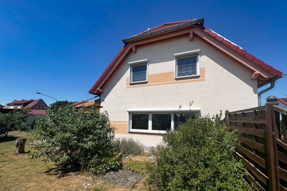 Goiebelansicht Einfamilienhaus Herbsleben