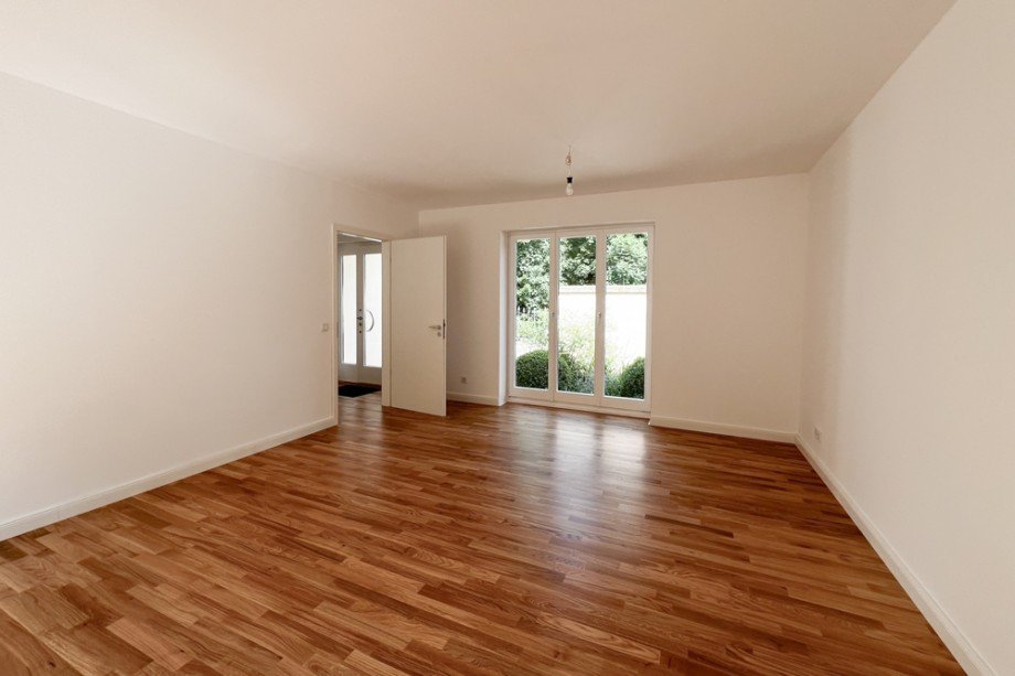 Wohnzimmerfenster zum Vorgarten Erdgeschosswohnung Arnstadt