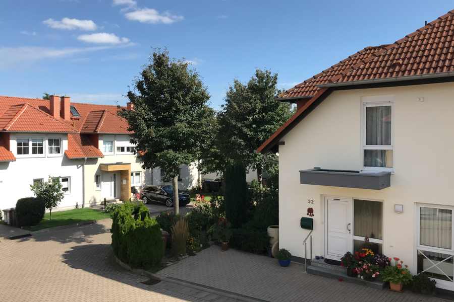 Blick aus dem Schlafzimmerfenster Doppelhaush�lfte Erfurt/ Salomonsborn