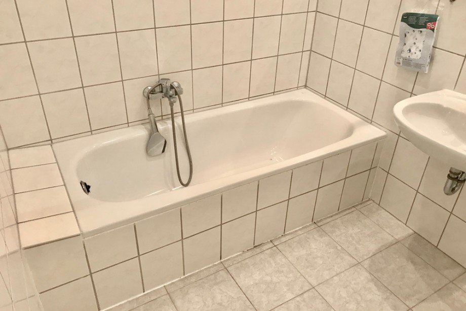 Gro�e Badewanne Erdgeschosswohnung Erfurt