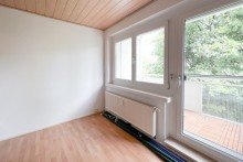 Balkonfenster Zweiraumwohnung mit Balkon im 1.OG im beliebten Erfurt M�bisburg